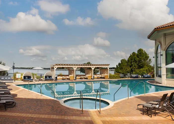 Hilton Dallas / Rockwall Lakefront